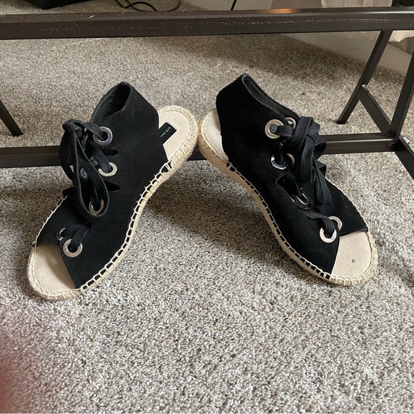 Shoes - Steve Madden Gladiator Shoes, 7.5